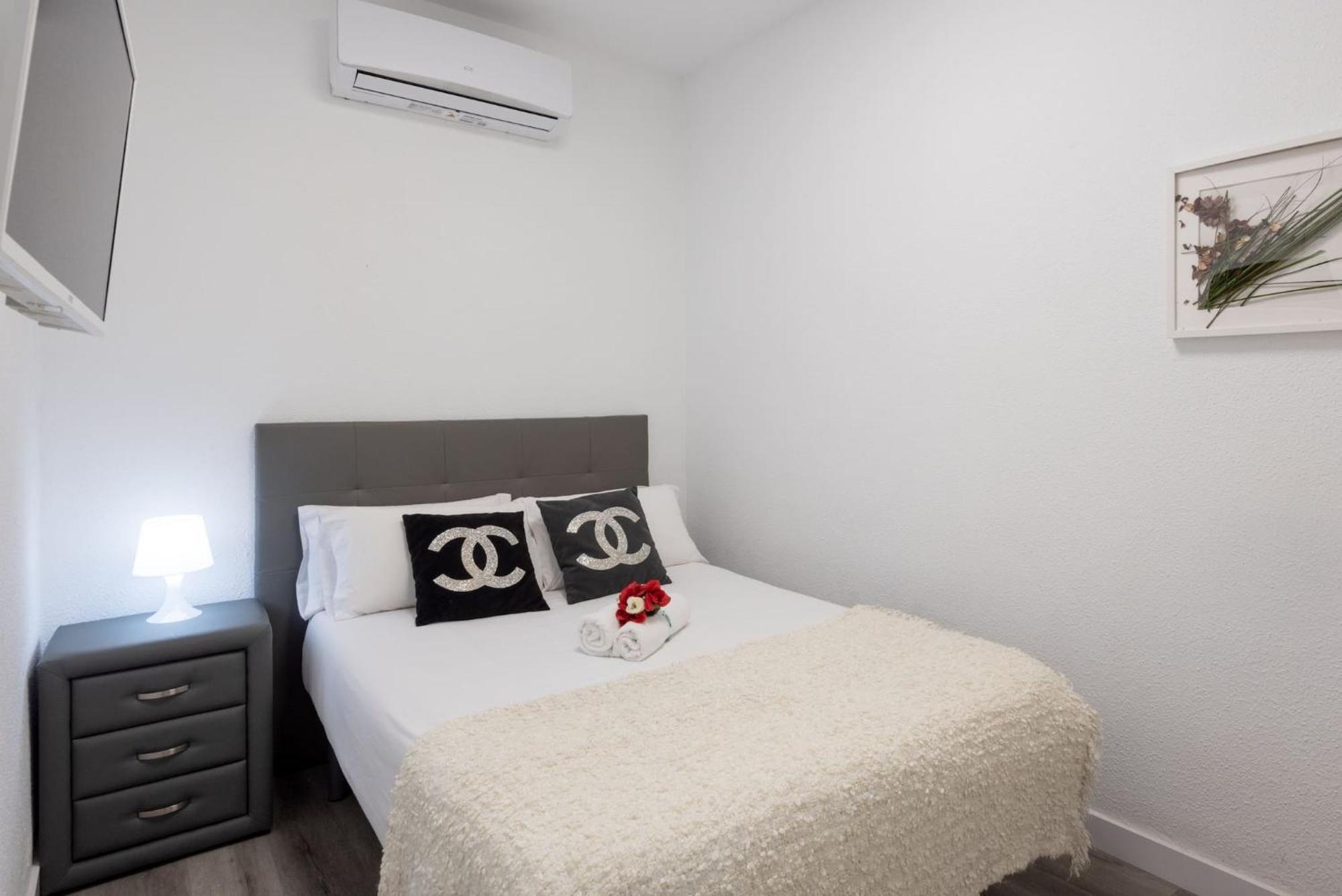 Apartamentos Day Madrid Santo Domingo Centro Gran Via Sol Malasana Экстерьер фото