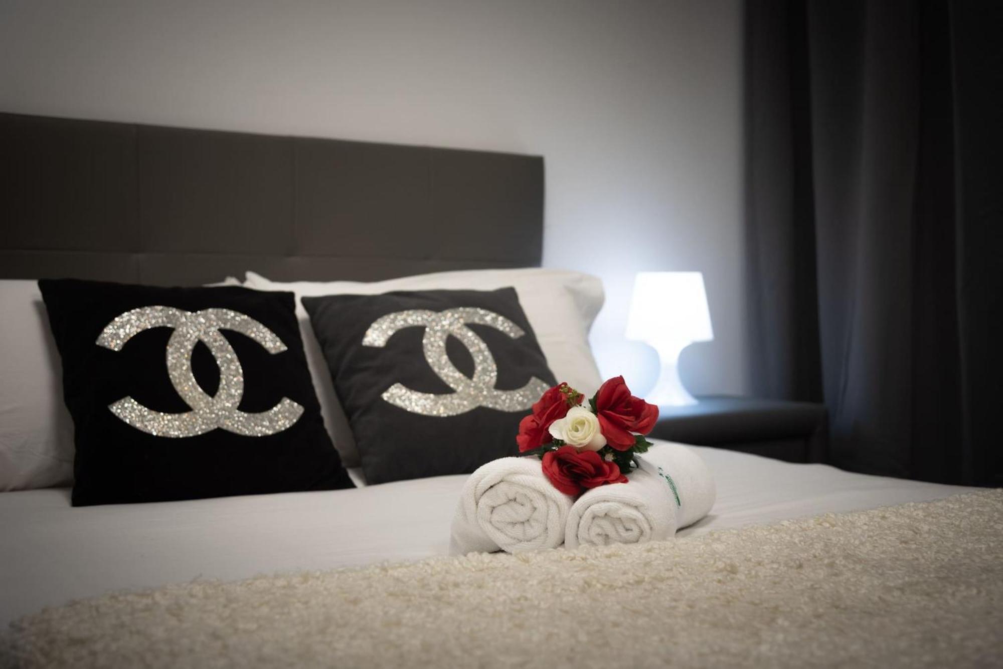 Apartamentos Day Madrid Santo Domingo Centro Gran Via Sol Malasana Экстерьер фото