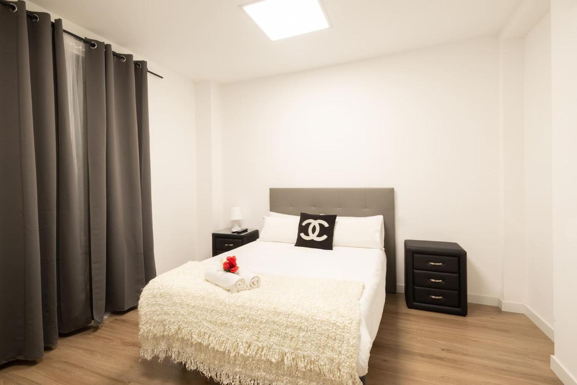 Apartamentos Day Madrid Santo Domingo Centro Gran Via Sol Malasana Экстерьер фото