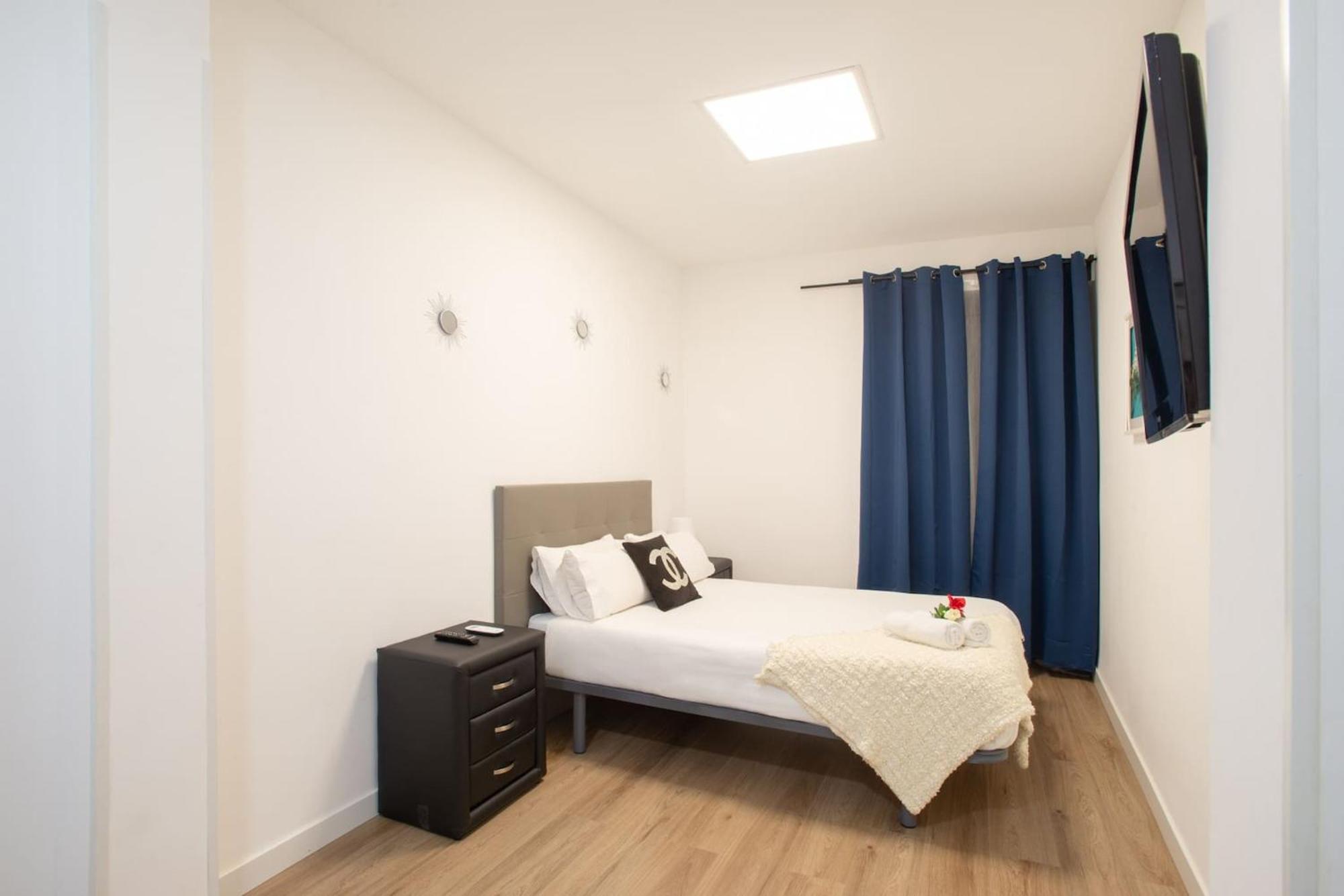 Apartamentos Day Madrid Santo Domingo Centro Gran Via Sol Malasana Экстерьер фото