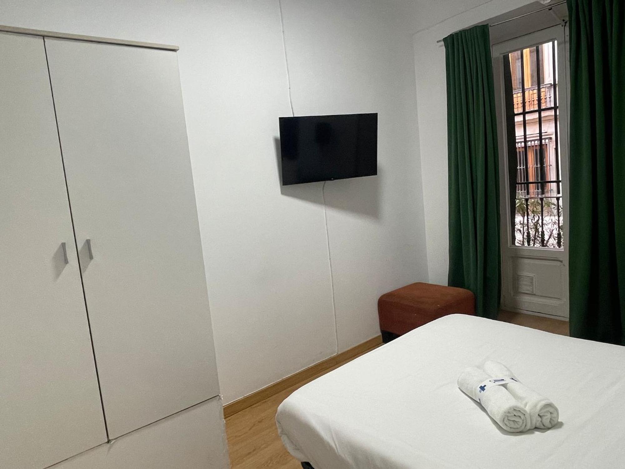 Apartamentos Day Madrid Santo Domingo Centro Gran Via Sol Malasana Экстерьер фото