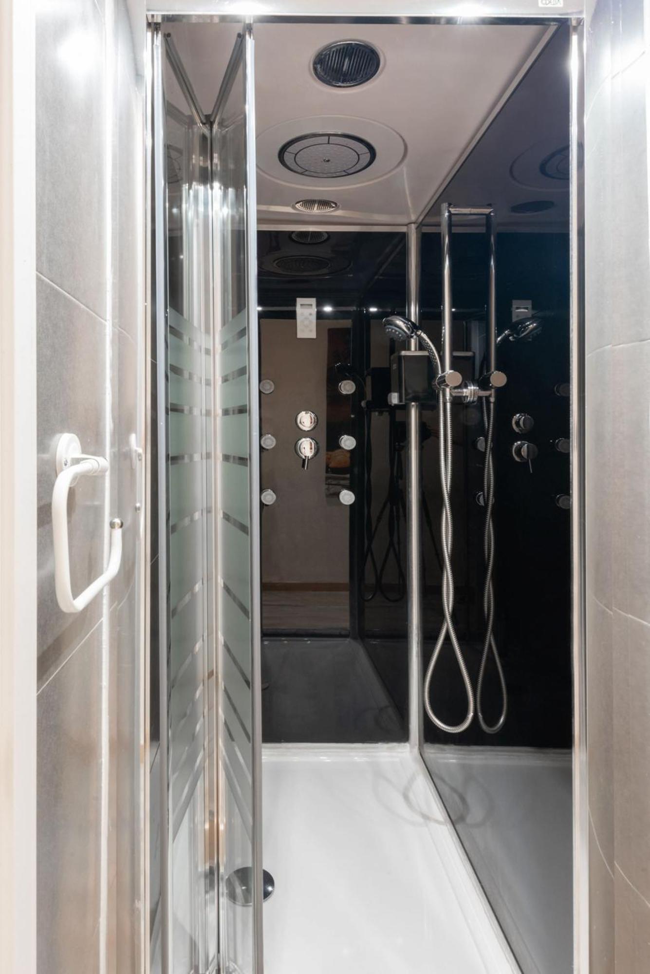 Apartamentos Day Madrid Santo Domingo Centro Gran Via Sol Malasana Экстерьер фото